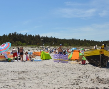 Dębki - wyjątkowe miejsce, gdzie nie ma tłum&oacute;w na plaży w sezonie
