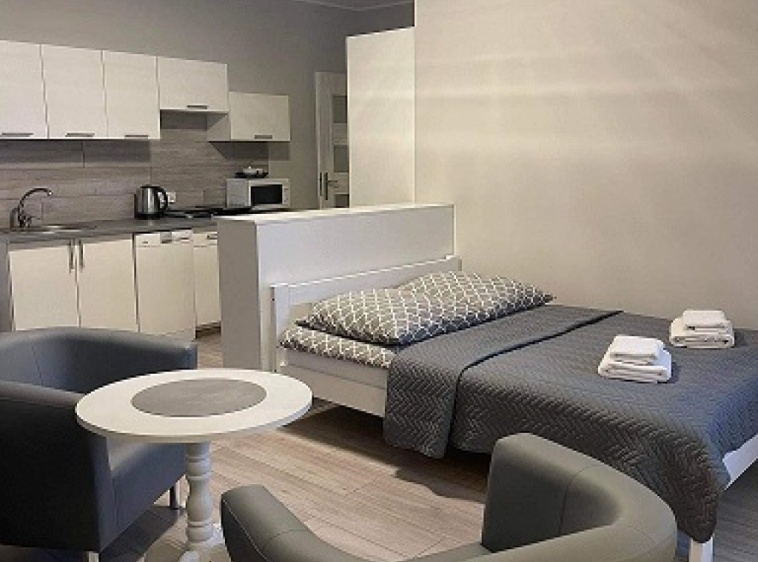 R&oacute;ża Wiatr&oacute;w Dębki Apartament nr 12-14 duży pok&oacute;j z aneksem?v=1.0